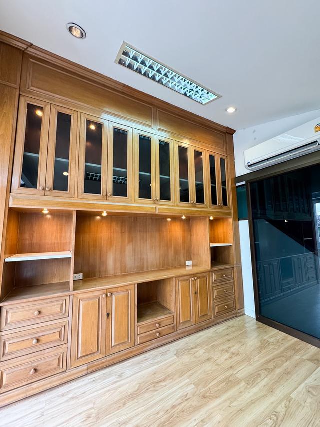 บ้านเดี่ยวให้เช่า ลาดพร้าววังหิน 6