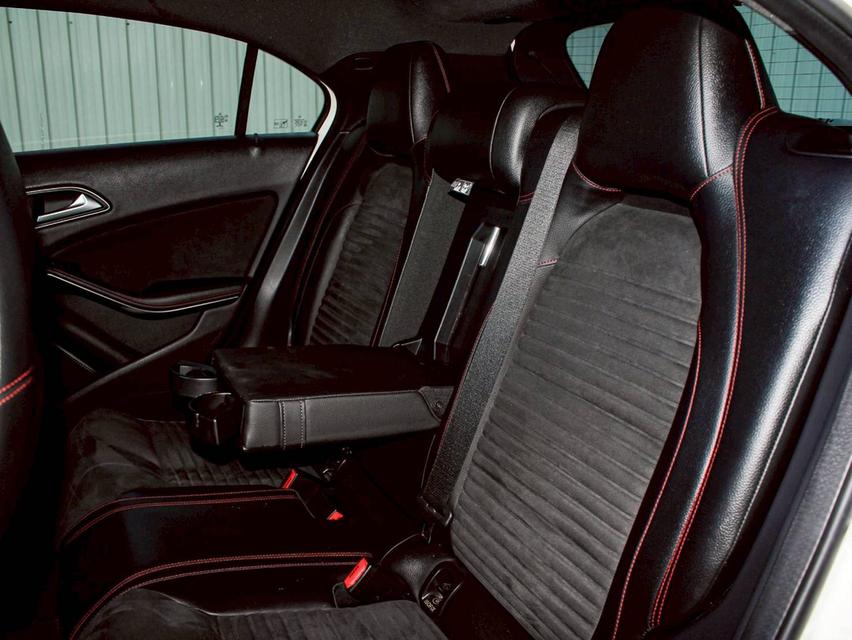 Benz A250 AMG Sport 2.0W176 Sport Hatchback ปี 2013 โฉม ปี 12-19 12