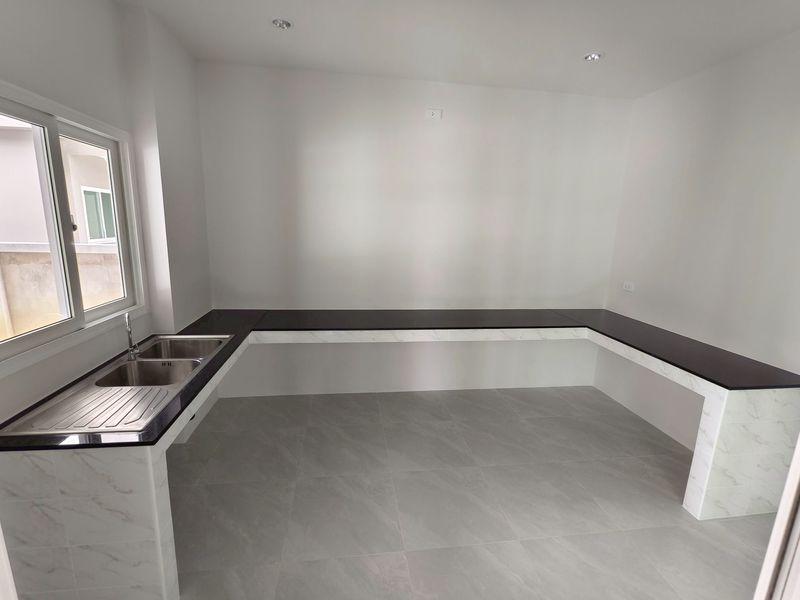 Sale!! ขายบ้านใหม่ หลังใหญ่ 6 ห้องนอน พื้นที่กว้างขว้าง บ้านโครงการ ใกล้สนามบินเียง 12 กิโลเมตร 9