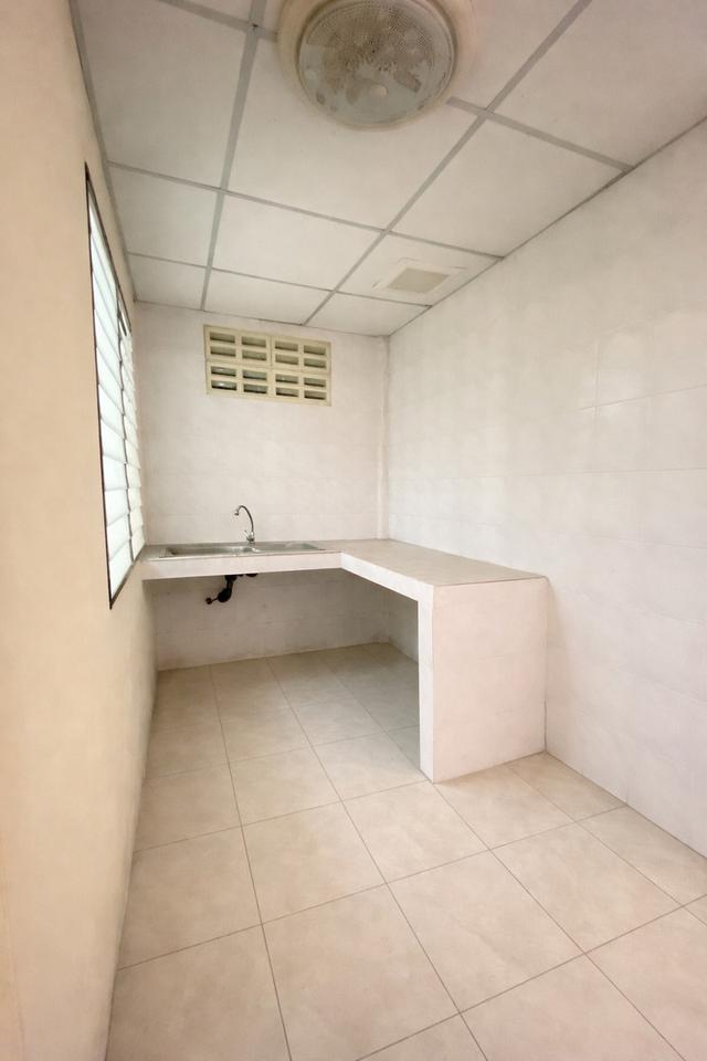 ขายทาวเฮาส์ 2 ชั้น บ้านพงษ์ศิริชัย 2 ทำเลดี เหมาะสำหรับอยู่อาศัย ใกล้ BTS สถานีหลักสอง 8