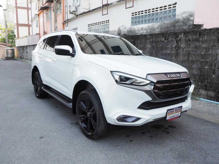 ISUZU MU-X 3.0 ULTIMATE 2WD รุ่นพิเศษ Phantom Collection ปี 2023 2