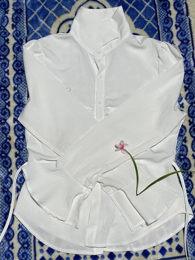 เสื้อเชิตสไตล์ฝรั่ง สภาพดี