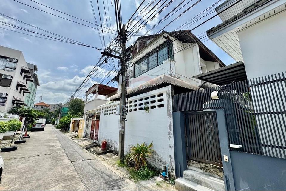 บ้านเดี่ยว ทำเลทอง ใจกลางสุขุมวิท71 เดินทางสะดวก ใกล้ห้าง super โรงเรียน โรงพยาบาล ลดราคาพิเศษกว่า 2 ล้าน 2