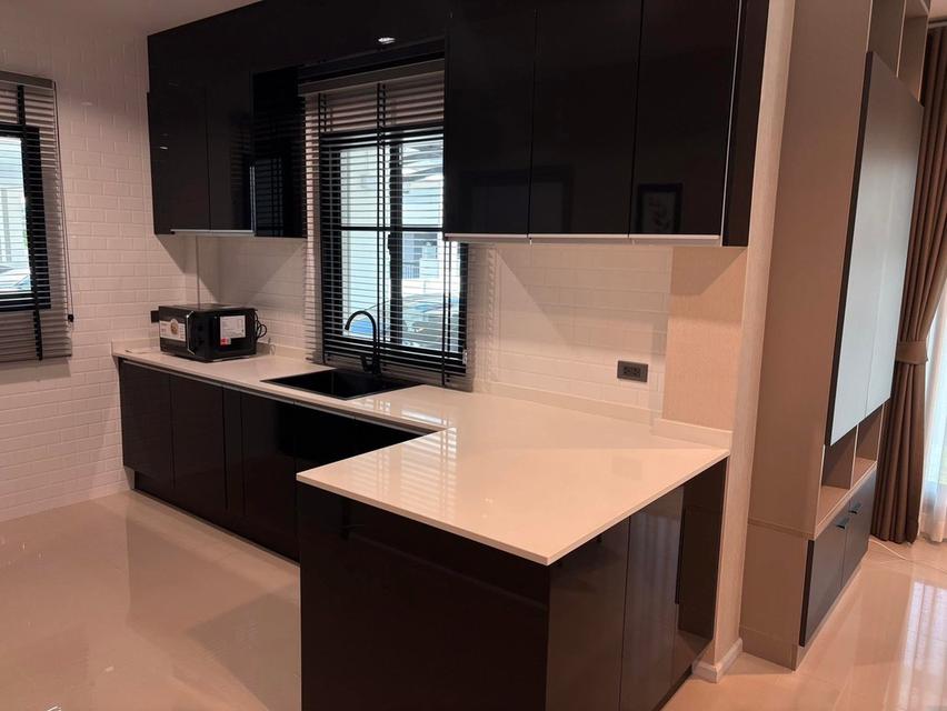 บ้านให้เช่า/For Rent บ้านเดี่ยว 2 ชั้น 55 ตร.วา พร้อมอยู่ 3 ห้องนอน 3 ห้องน้ำ แวดล้อมไปด้วยสถานที่สำคัญ เดินทางสะดวกสบาย สิ่งอำนวยความสะดวกครบครัน 9