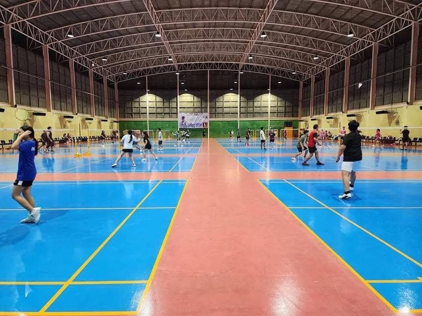 S W คอร์ทสนามแบดมินตันติดแอร์ย่านบางบัวทอง 3