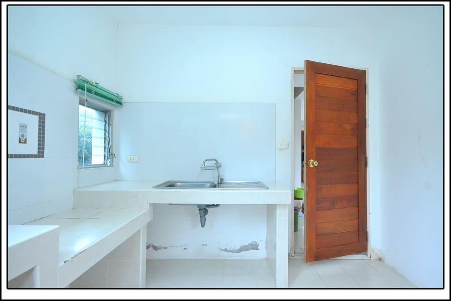 ขายด่วน บ้านเดี่ยว 2 ชั้น (หลังริม) หมู่บ้านบ้านชลลดา สุวรรณภูมิ สนใจโทร 0896997555 (id line) 7