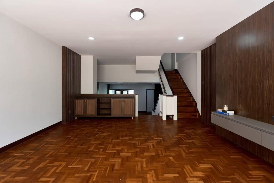 🚨 FOR RENT! ทาวน์โฮม 4 ชั้น ทำเลทอง ใกล้ศูนย์ราชการ! ✨ 4-Storey Townhouse in Prime Location near Chiang Mai Government Center! 💰 ค่าเช่า/Rental Pr 12