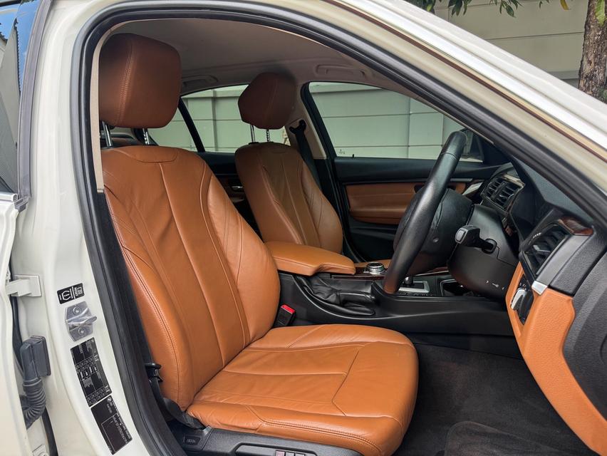 รหัสรถ AVA1593 🌡️ BMW 320d Luxury รุ่น Top ปี 2015 รหัส F30 ดีเซล 11