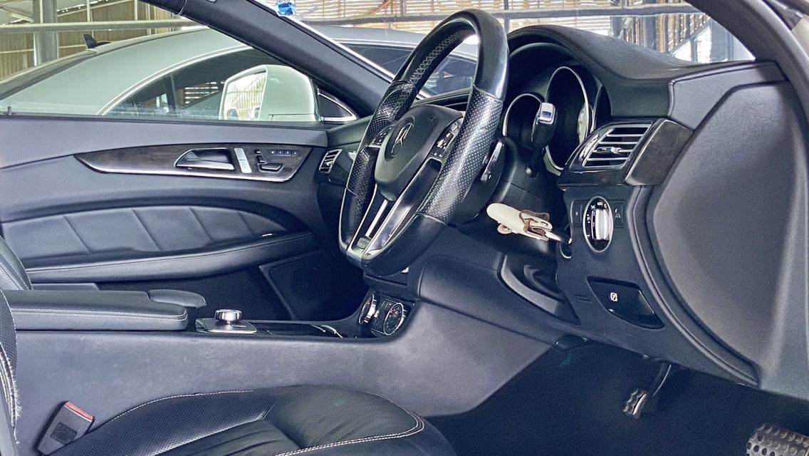 รถสปอร์ตสไตล์ 4-Door Coupe CLS250CDI W218 ปี 2012 รูปที่ 14