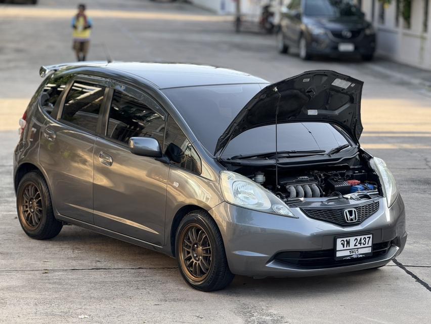 Honda Jazz 2010 i-VTEC AT สีเทา