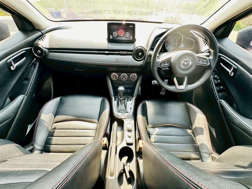 รถบ้านเข้าใหม่ สวย เดิม เข้าศูนย์ตลอด วารันตีหลังการขาย #MAZDA 2 Skyactiv 1.3 High Connect ปี2017จด2018 สีน้ำตาลเข้ม เกีรย์ออโต้ เครื่องเบนซิน ราคา รูปที่ 13
