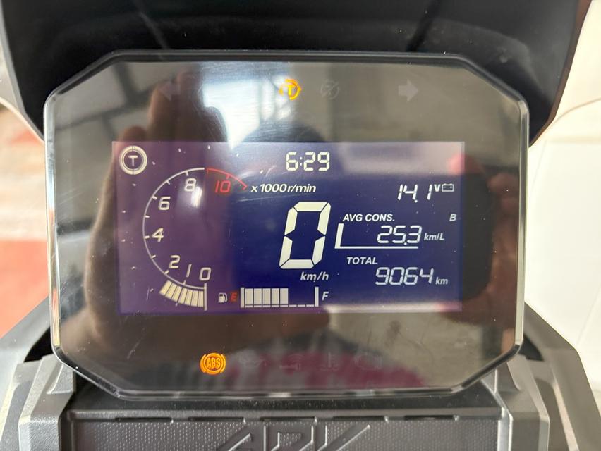 ADV350 โฉม2023 รถบ้านแท้ เจ้าของฝากขาย สภาพเดิม ไม่เคยล้ม เอกสารครบ ผ่อนได้ทั่วไทย มีเก็บปลายทาง วิ่ง9000 ปลายปี66