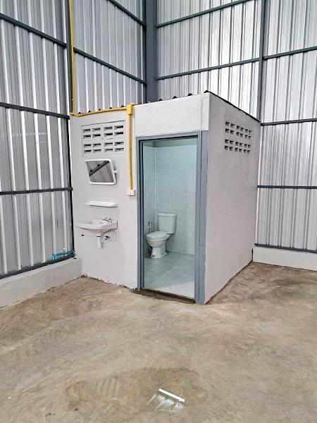 ให้เช่าโกดังลาดพร้าว 101โพธิ์แก้ว นวมินทร์111โยธินพัฒนา  พื้นที่ใช้สอยพื้น300ตรม มีห้องน้ำ พร้อมที่จอดรถ 2