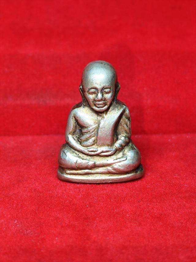 รูปหล่อหลวงพ่อเงิน เก่าสวย