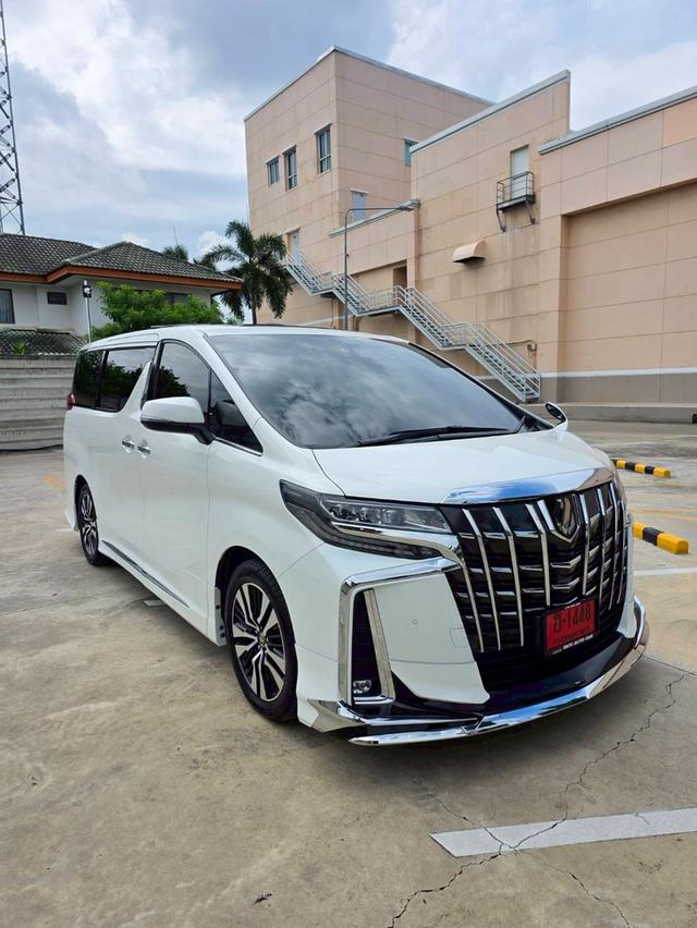 Toyota ALPHARD 2.5SC PACKAGE สีขาว ปี 2022 ไมล์ 62,000 กม.  3