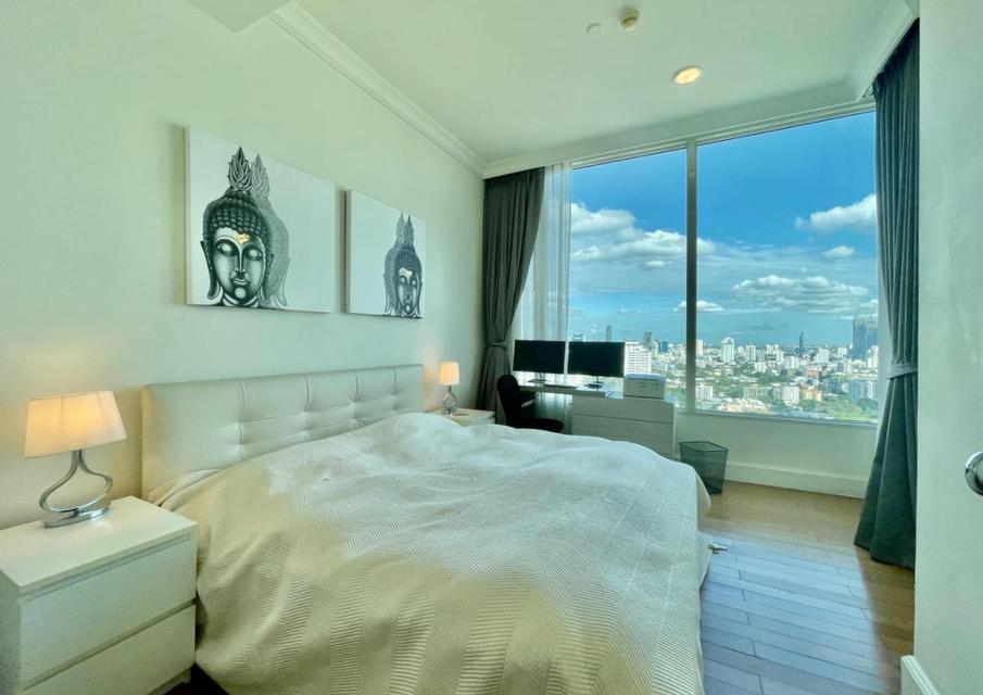 Royce Private Residences	ขายราคาถูก