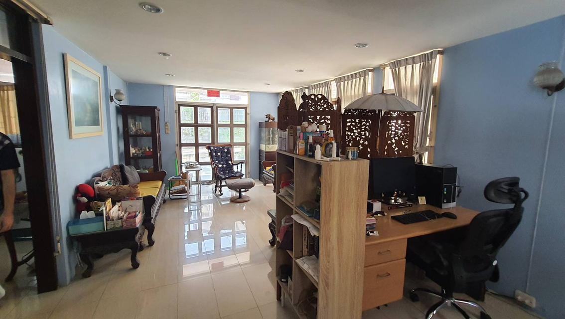 ขายที่ดินซอยสุขุมวิท 54 ขนาด 200 ตร.ว พร้อมบ้านและสำนักงาน  6
