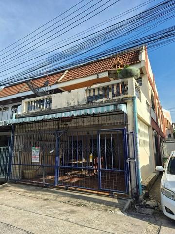 ขายด่วน! ทาวน์เฮ้าส์หลังมุม 25 ตร.ว. 4 ห้องนอน | ใกล้รถไฟฟ้าศรีบูรพา รามคำแหง 72 3