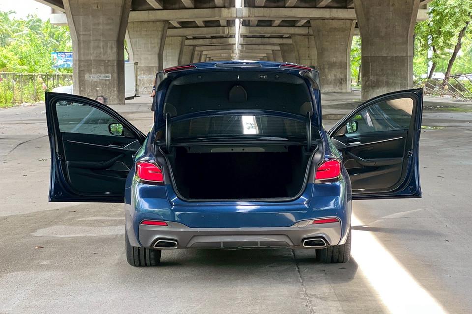 BMW 520d M Sport LCI AT ปี 2023  รถสวยมือเดียว ดีเซล 9