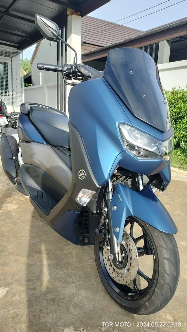 Yamaha Xmax สีน้ำเงินเทา