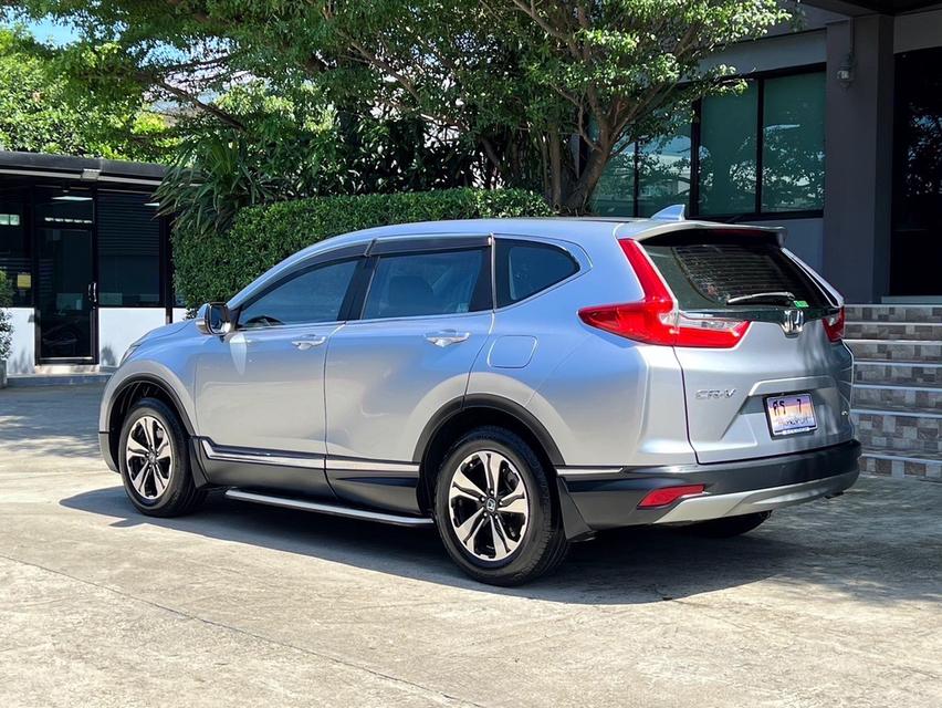 2018 HONDA CRV 2.4E 7 ที่นั่ง รถมือเดียวออกป้ายแดง รถวิ่งน้อย เข้าศูนย์ทุกระยะ ไม่เคยมีอุบัติเหตุครับ 6