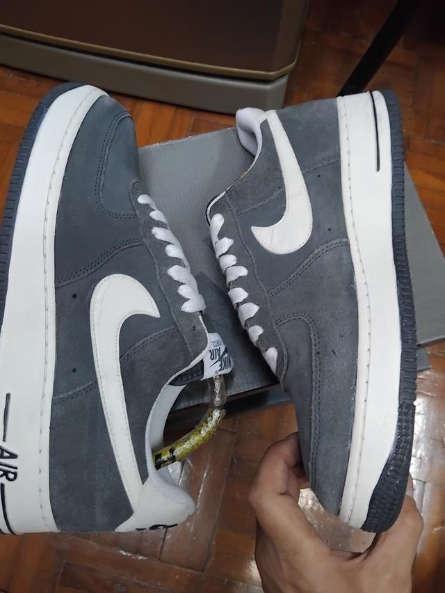 NIKE AIR FORCE 1LOW EUR 43/27.5สวยไม่มีตำหนิ490ค่าส่ง50 รูปที่ 7
