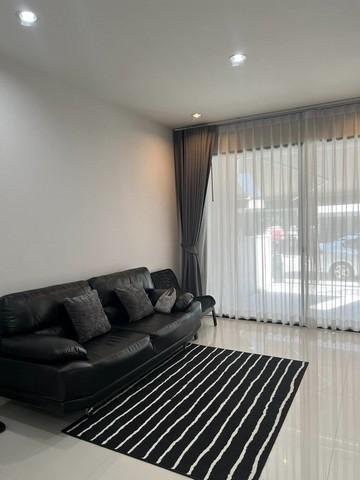 ขายทาวน์โฮม 3 ชั้น 18 ตรว. บ้านกลางเมือง พระราม 9-กรุงเทพกรีฑา ใกล้ ม.เกษมบัณฑิต