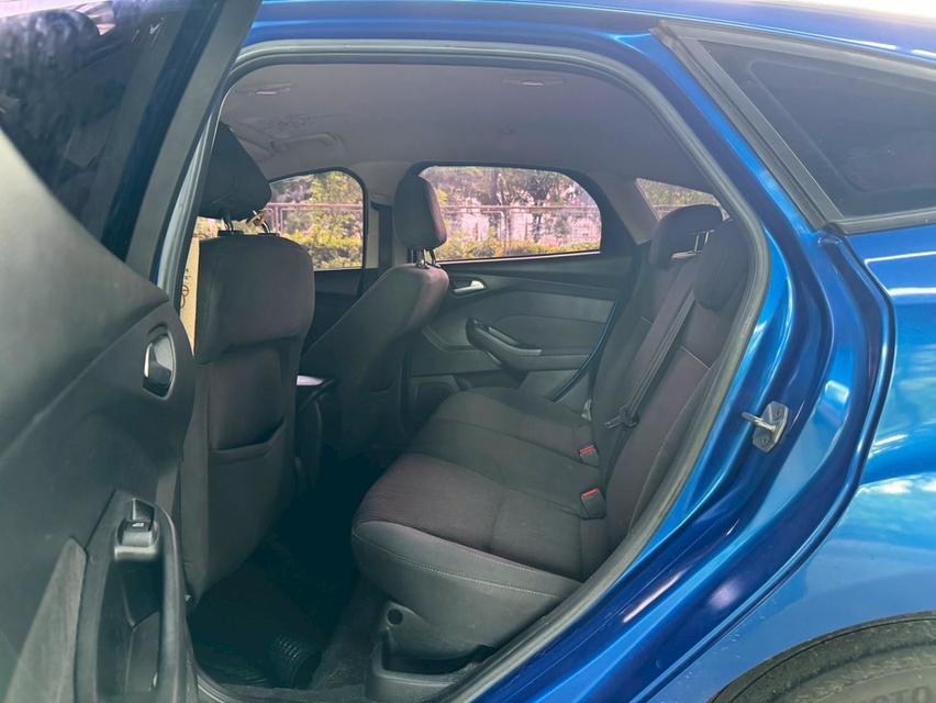 Ford Focus 1.6 Trend Hatchback AT ปี 2013 17