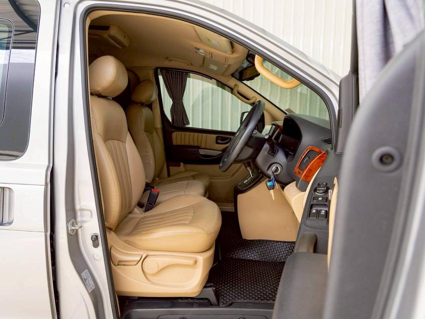 ขาย Hyundai H1 2.5Deluxe ปี13 12