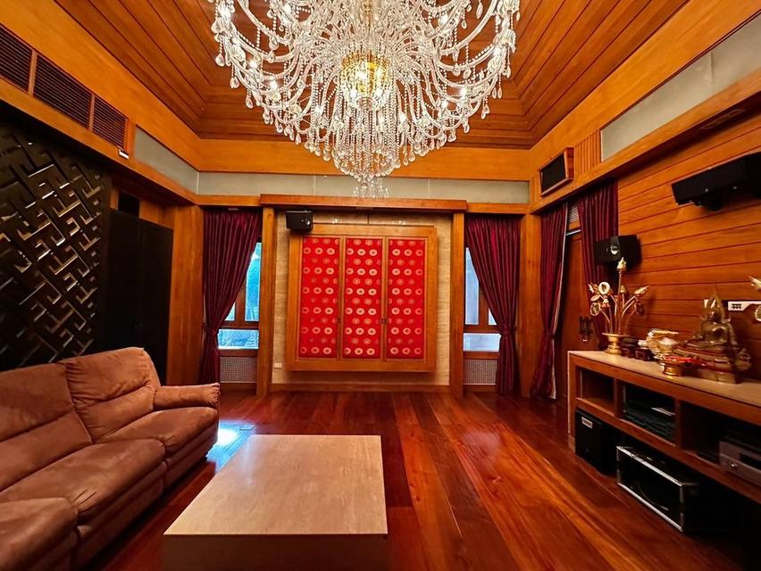 ขายบ้านหรูสไตล์บาหลีแท้ ใจกลางนวลจันทร์พื้นที่ใช้สอยกว่า 1,500 ตร.ม. 8