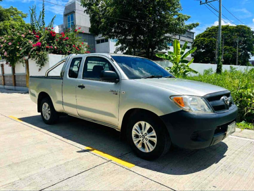 Toyota Vigo เครื่องดีเซล2.5 ตัวJกระจกมือหมุน