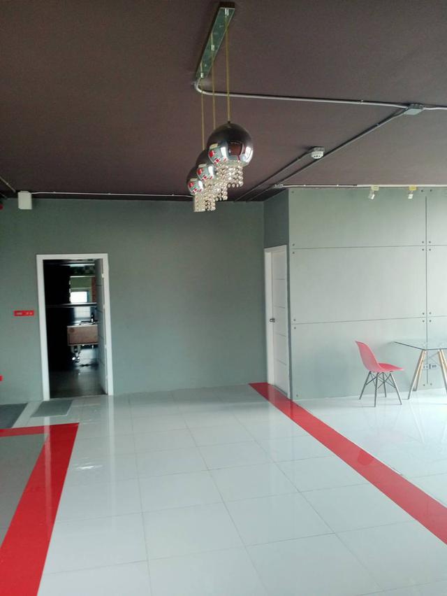 ให้เช่าพื้นที่ ย่านเอกมัย(ถนนซอย) ชั้น 4 พื้นที่ 83 ตร.ม. เหมาะทำโชว์รูม ออฟฟิศ ฯลฯ ทำเลดีใกล้ ทองหล่อ พร้อมพงษ์ สุขุมวิท  พร้อมเข้าอยู่ 7