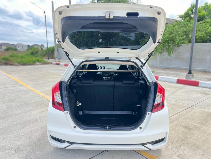 HONDA JAZZ 1.5 V เกียร์ AT ปี 2018 สีขาว มือเดียวป้ายแดง ไมล์แท้ 77,000 km รูปที่ 8
