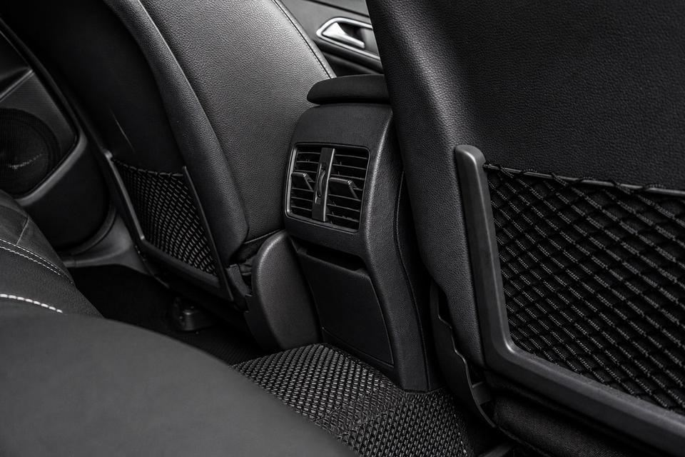 (แจ้งรหัสรถ CBL315) Mercedes-Benz CLA250 2.0 W117 AMG Dynamic Coupe 2018 รูปที่ 18