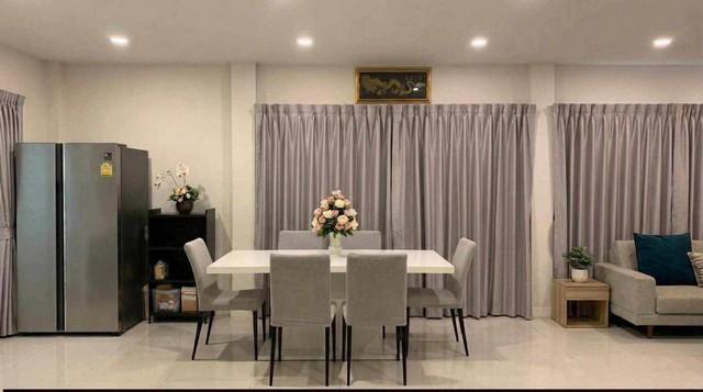 ขายบ้านเดี่ยว โครงการ เซนโทร รามอินทรา จตุโชติ บ้านพร้อมเฟอร์นิเจอร์ทั้งหลัง หน้าบ้านหันทิศตะวันตกเฉียงใต้ 4