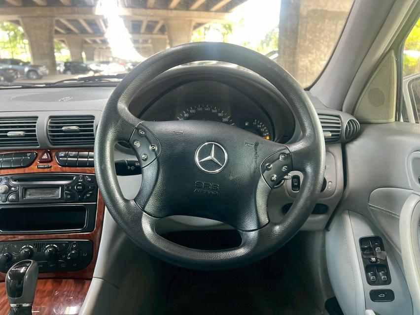 Mercedes-Benz C180 Classic W203 AT ปี 2004 12