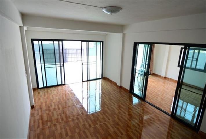 ให้เช่าโฮมออฟฟิศ2ชั้น60ตร.วย่านโชคชัย4ลาดพร้าวลาดพร้าววังหินเสนานิคม เหมาะอยู่อาศัยและทำโฮมออฟฟิศใกล้MRTโชคชัย4ที่จอดรถ 5 คัน 40,000 บาท/เดือน 3