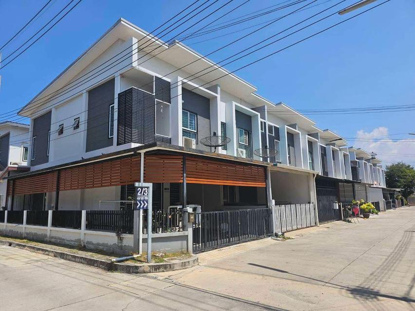 บ้านทาวน์โฮม  16