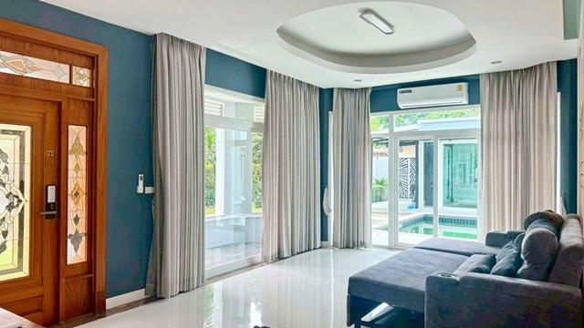 ม.นานาชาติแสตมฟอร์ด 200 ม. ARLหัวหมาก 1.8กม. ขาย คฤหาสน์ 2 ชั้น หลังใหญ่ กว้าง จัดเต็มเฟอร์ฯทั้งหลัง 5 นอน 6 น้ำ . 4