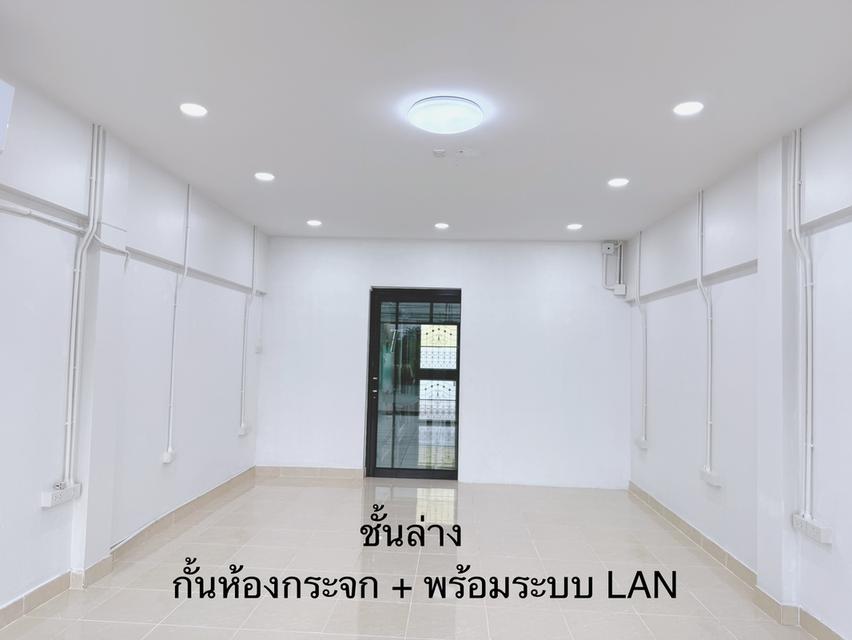 อาคารพาณิชย์ 2 ขึ้นครึ่ง มีดาดฟ้า 7