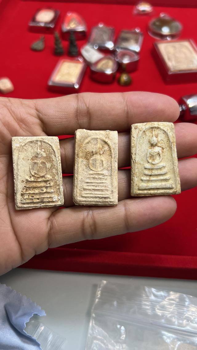 พระสมเด็จ(พระรวมบุญสร้างบรรจุเจดีวัดบางขุนพรหม รูปที่ 2