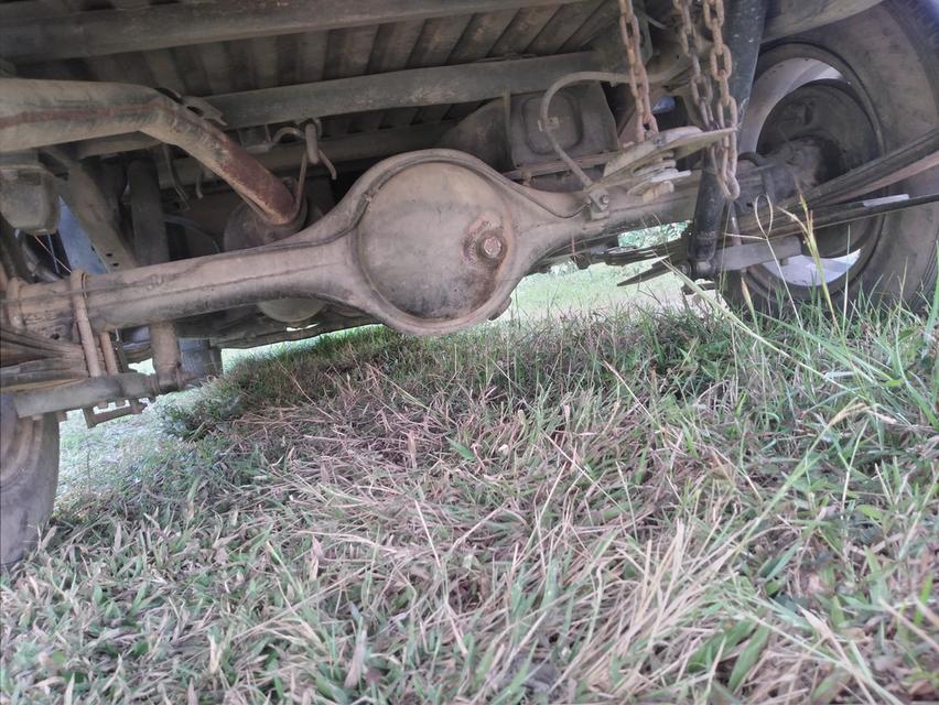 รถกระบะ เกียร์ออโต้ Isuzu Dragon Eye Cab ปี 42 2.8 Turbo Auto สีบรอนซ์เทาฟ้า 4