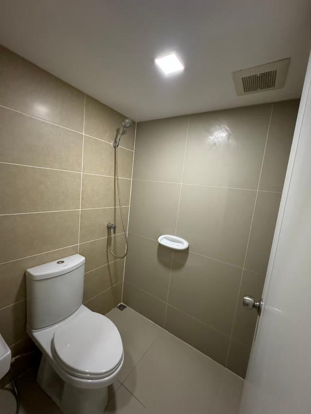 อาคารพาณิชย์ 2 ห้อง ติดถนนซุปเปอร์ไฮเวย์เชียงใหม่ ทำเลทองเหมาะทำธุรกิจ41.7 ตร.ว. 6