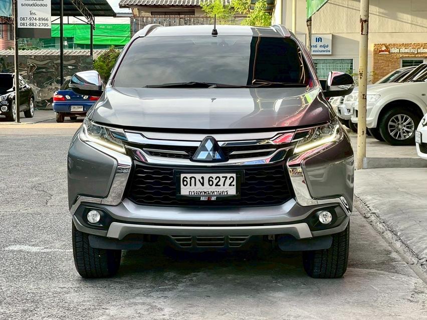 Mitsubishi Pajero sport ปี2016 รุ่น 2.4 GT Premium Navi 2WD สีเทา