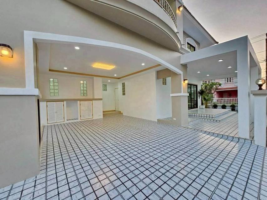 บ้านมือสองรีโนเวท 6 ห้องนอน บางบัวทอง 2