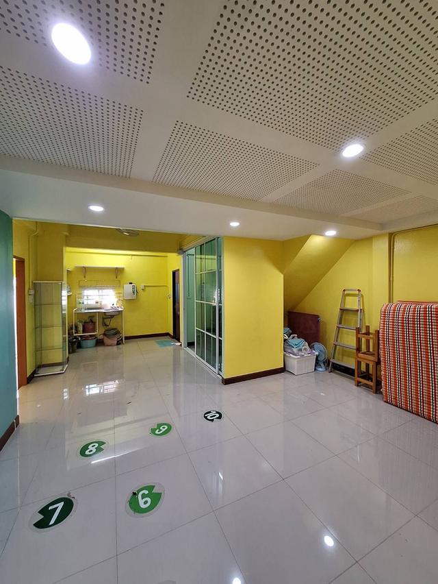 บ้านทาวน์เฮาส์ 3 ชั้น 5