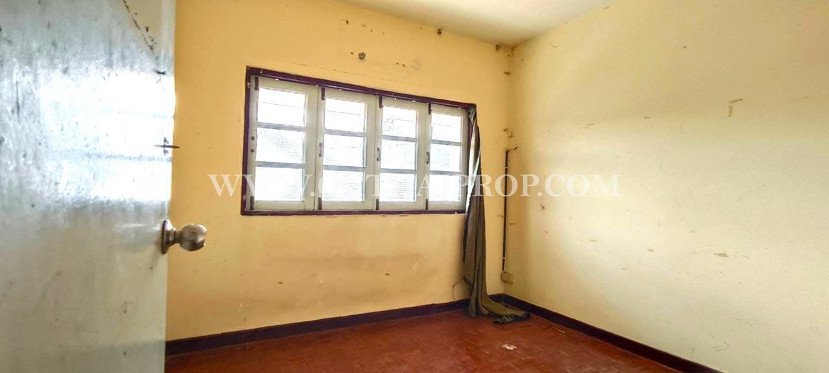 บ้านแฝด หมู่บ้านพฤกษา 3 ถนนวัดลาดปลาดุก บางบัวทอง 9