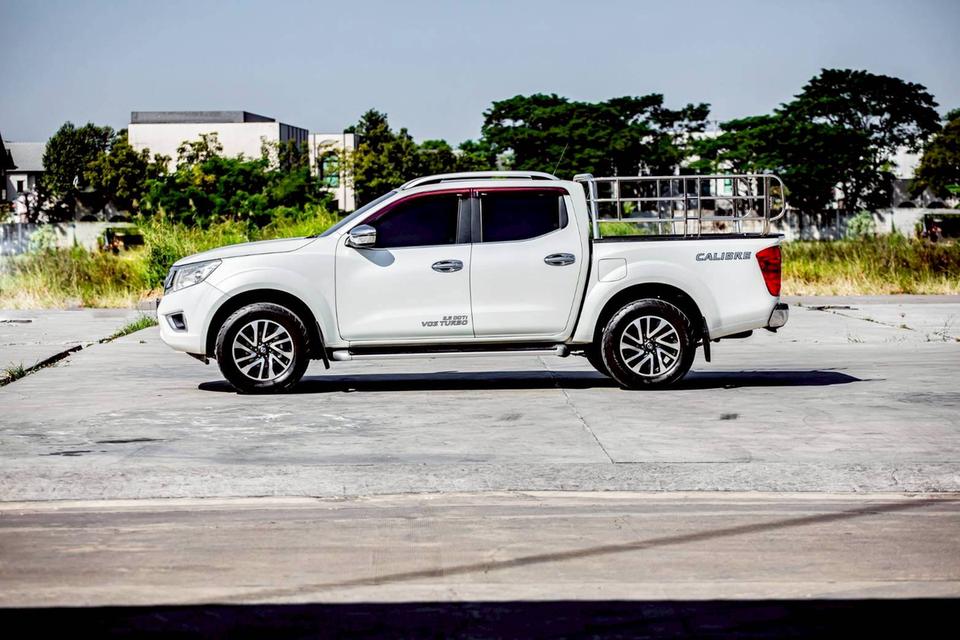NISSAN NAVARA NP300 CALIBRE 2.5 VL DOUBLE CAB ปี 2015 เกียร์ธรรมดา สีขาว 9