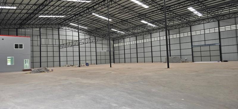 #ให้เช่าโรงงานสมุทรสาคร พื้นที่ 2,000 ตรม. กว้าง 42X48 เมตร พื้นที่สีม่วง พื้นที่ให้งานงานฟรีส่วนตัวประมาณ 480 ตรม. เทคอนกรีตแล้ว ออฟฟิศ 2 ชั้น 3