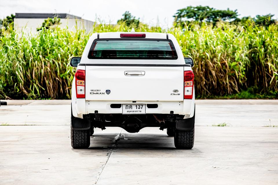 Isuzu Dmax3.0Hi-lander Vgs ปี15 รูปที่ 8